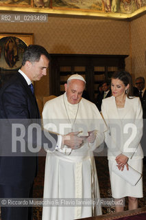 Città del Vaticano, Biblioteca 30 06 2014.Udienza del Santo Padre ai Reali di Spagna..Udienza del Santo Padre, Papa Francesco alle LL. MM. Felipe VI e Letizia Reali di Sapagna.. ©Riccardo Musacchio & Flavio Ianniello/Rosebud2