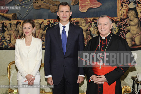 Città del Vaticano, Biblioteca 30 06 2014.Udienza del Santo Padre ai Reali di Spagna..Udienza del Santo Padre, Papa Francesco alle LL. MM. Felipe VI e Letizia Reali di Sapagna..Nella foto: con Mons Parolin, Segretario di Stato. ©Riccardo Musacchio & Flavio Ianniello/Rosebud2