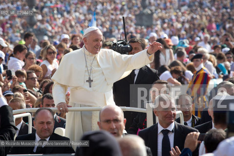 Città del Vaticano, Piazza San pietro 10 09 2014.Udienza generale Pontificia presieduta da Sua Santità Papa Francesco.. ©Riccardo Musacchio & Flavio Ianniello/Rosebud2