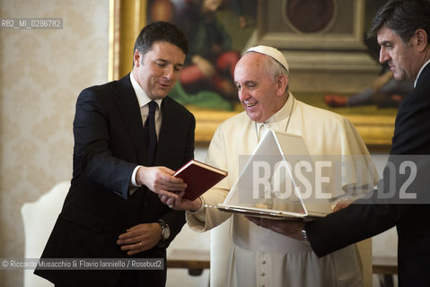 Roma  13-12-2014.Papa Francesco incontra Matteo Renzi con la moglie Agnese e i tre figli nella biblioteca privata. ©Riccardo Musacchio & Flavio Ianniello/Rosebud2