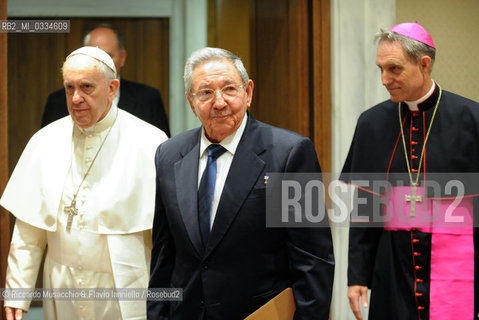 Citta del Vaticano 10 05 2015.Udienza del Santo Padre Francesco al Presidente del Consiglio di Stato e dei Ministri della Repubblica di Cuba, S.E. il Sig. Raul Castro.. ©Riccardo Musacchio & Flavio Ianniello/Rosebud2