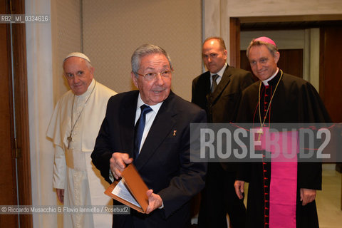 Citta del Vaticano 10 05 2015.Udienza del Santo Padre Francesco al Presidente del Consiglio di Stato e dei Ministri della Repubblica di Cuba, S.E. il Sig. Raul Castro.. ©Riccardo Musacchio & Flavio Ianniello/Rosebud2