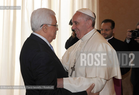 Città del Vaticano, 16 maggio 2015.Il Santo Padre Francesco ha ricevuto in Udienza S.E. il Sig. Mahmoud Abbas, Presidente dello Stato di Palestina, Biblioteca privata.. ©Riccardo Musacchio & Flavio Ianniello/Rosebud2