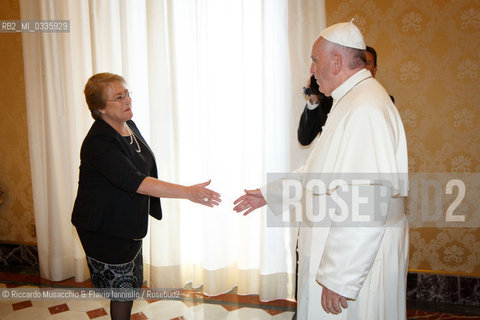 Città del Vaticano, Biblioteca 05 06 2015.Udienza del Santo Padre Francesco al Presidente del Cile, S.E. la Sig.ra Verónica Michelle Bachelet Jeria.. ©Riccardo Musacchio & Flavio Ianniello/Rosebud2