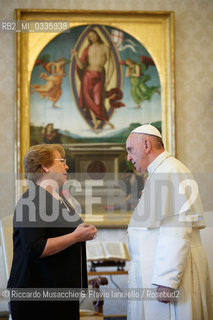 Città del Vaticano, Biblioteca 05 06 2015.Udienza del Santo Padre Francesco al Presidente del Cile, S.E. la Sig.ra Verónica Michelle Bachelet Jeria.. ©Riccardo Musacchio & Flavio Ianniello/Rosebud2