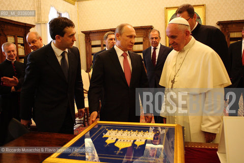 Città del Vaticano 10/06/2015.Papa Francesco incontra il Presidente della Federazione Russa Vladimir Putin.Pope Francis meets with the President of the Russian Federation Vladimir Putin. ©Riccardo Musacchio & Flavio Ianniello/Rosebud2