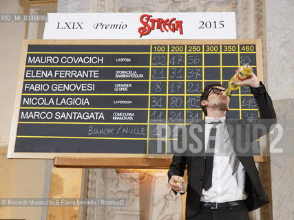 Roma, Villa Giulia 02 07 2015. Premio Strega 2015, vincitore Nicola La Gioia. Finalisti: Elena Ferrante, Mauro Covacich, Fabio Genovesi, Marco Santagata.. ©Riccardo Musacchio & Flavio Ianniello/Rosebud2