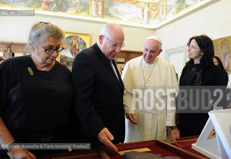 Il Santo Padre Francesco in Udienza con Sua Eccellenza il Sig. Reuven Rivlin, Presidente dello Stato d’Israele, Biblioteca Privata, Città del Vaticano, 3 settembre 2015  ©Riccardo Musacchio & Flavio Ianniello/Rosebud2