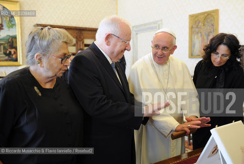 Il Santo Padre Francesco in Udienza con Sua Eccellenza il Sig. Reuven Rivlin, Presidente dello Stato d’Israele, Biblioteca Privata, Città del Vaticano, 3 settembre 2015  ©Riccardo Musacchio & Flavio Ianniello/Rosebud2