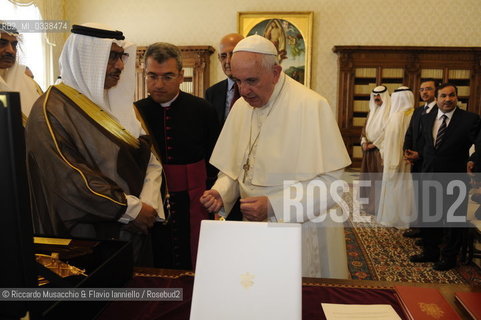 Citta del Vaticano 10 09 2015.Papa Francesco riceveil primo ministro del Kuwait, lo sceicco Jaber Mubarak Al-Hamad Al-Sabah. ©Riccardo Musacchio & Flavio Ianniello/Rosebud2