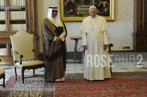 Citta del Vaticano 10 09 2015.Papa Francesco riceveil primo ministro del Kuwait, lo sceicco Jaber Mubarak Al-Hamad Al-Sabah. ©Riccardo Musacchio & Flavio Ianniello/Rosebud2