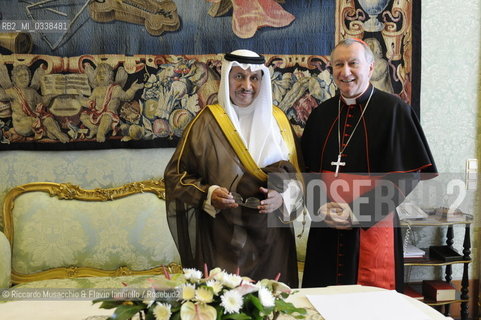 Citta del Vaticano 10 09 2015.Papa Francesco riceveil primo ministro del Kuwait, lo sceicco Jaber Mubarak Al-Hamad Al-Sabah..Nella foto con  il cardinale Pietro Parolin, segretario di Stato.. ©Riccardo Musacchio & Flavio Ianniello/Rosebud2