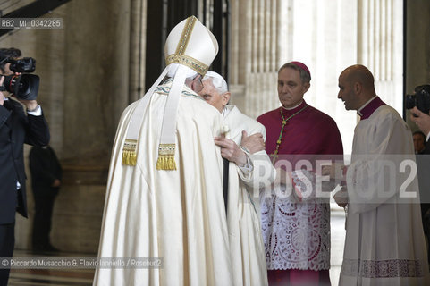 Città del Vaticano, Basilica di San Pietro 08 12 2015.Giubileo della Misericordia, Papa Francesco apre la Porta Santa..Nella foto: il Papa Emerito Benedetto XVI. ©Riccardo Musacchio & Flavio Ianniello/Rosebud2