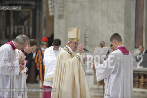 Città del Vaticano, Basilica di San Pietro 08 12 2015.Giubileo della Misericordia, Papa Francesco apre la Porta Santa..Nella foto: il Papa Emerito Benedetto XVI. ©Riccardo Musacchio & Flavio Ianniello/Rosebud2