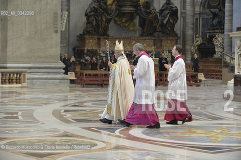 Città del Vaticano, Basilica di San Pietro 08 12 2015.Giubileo della Misericordia, Papa Francesco apre la Porta Santa..Nella foto: il Papa Emerito Benedetto XVI. ©Riccardo Musacchio & Flavio Ianniello/Rosebud2