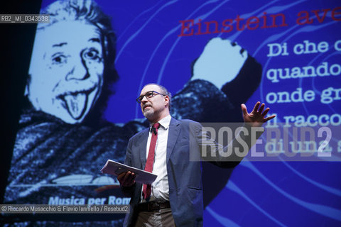 Roma, Auditorium Parco della Musica 18 02 2016.Anticipazione Festival delle Scienze 2016. “Einstein aveva ragione”.Di che cosa parliamo quando parliamo di onde gravitazionali.con: Viviana Fafone – INFN e Università di Roma Tor Vergata, collaborazione Virgo.Antonio Masiero – INFN e Università di Padova, vicepresidente INFN.Fulvio Ricci – INFN e Università di Roma Tor Vergata, coordinatore della collaborazione Virgo.Fernando Ferroni presidente dellIstituto Nazionale di Fisica Nucleare (Infn).Modera Marco Cattaneo.  ©Riccardo Musacchio & Flavio Ianniello/Rosebud2