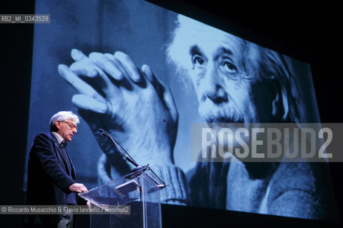 Roma, Auditorium Parco della Musica 18 02 2016.Anticipazione Festival delle Scienze 2016. “Einstein aveva ragione”.Di che cosa parliamo quando parliamo di onde gravitazionali.con: Viviana Fafone – INFN e Università di Roma Tor Vergata, collaborazione Virgo.Antonio Masiero – INFN e Università di Padova, vicepresidente INFN.Fulvio Ricci – INFN e Università di Roma Tor Vergata, coordinatore della collaborazione Virgo.Fernando Ferroni presidente dellIstituto Nazionale di Fisica Nucleare (Infn).Modera Marco Cattaneo.  ©Riccardo Musacchio & Flavio Ianniello/Rosebud2