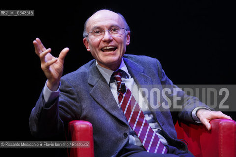 Roma, Auditorium Parco della Musica 18 02 2016.Anticipazione Festival delle Scienze 2016. “Einstein aveva ragione”.Di che cosa parliamo quando parliamo di onde gravitazionali.con: Viviana Fafone – INFN e Università di Roma Tor Vergata, collaborazione Virgo.Antonio Masiero – INFN e Università di Padova, vicepresidente INFN.Fulvio Ricci – INFN e Università di Roma Tor Vergata, coordinatore della collaborazione Virgo.Fernando Ferroni presidente dellIstituto Nazionale di Fisica Nucleare (Infn).Modera Marco Cattaneo.  ©Riccardo Musacchio & Flavio Ianniello/Rosebud2