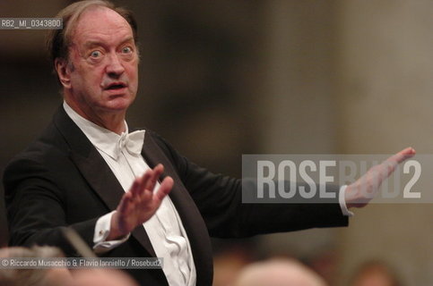 Roma 22-11-2003, Basilica di San Paolo Fuori le Mura. II Festival Internazionale di Musica ed Arte Sacra. Wiener Pilharmoniker - Arnold Schoember Choir diretti da Nikolaus Harnoncourt.  ©Riccardo Musacchio & Flavio Ianniello/Rosebud2