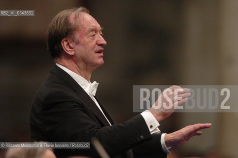 Roma 22-11-2003, Basilica di San Paolo Fuori le Mura. II Festival Internazionale di Musica ed Arte Sacra. Wiener Pilharmoniker - Arnold Schoember Choir diretti da Nikolaus Harnoncourt.  ©Riccardo Musacchio & Flavio Ianniello/Rosebud2