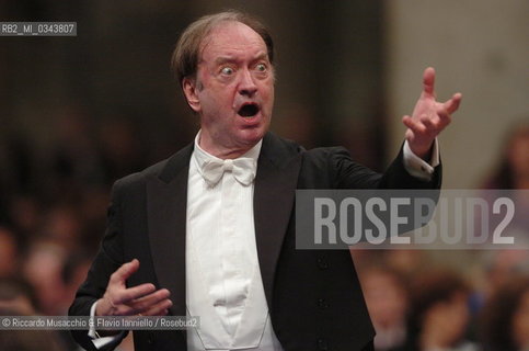 Roma 22-11-2003, Basilica di San Paolo Fuori le Mura. II Festival Internazionale di Musica ed Arte Sacra. Wiener Pilharmoniker - Arnold Schoember Choir diretti da Nikolaus Harnoncourt.  ©Riccardo Musacchio & Flavio Ianniello/Rosebud2