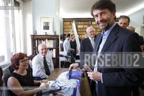 Roma, Casa Bellonci 15 06 2016.I Finalisti della LXX edizione del ‎PremioStrega:.La scuola cattolica (Rizzoli) di Edoardo Albinati con voti 202.L’uomo del futuro (Libri Mondadori) di Eraldo Affinati con voti 160.Se avessero (Garzanti Libri) di Vittorio Sermonti con voti 156.Il cinghiale che uccise Liberty Valance (minimum fax) di Giordano Meacci con voti 138.La femmina nuda (La Nave di Teseo) di Elena Stancanelli con voti 102. ©Riccardo Musacchio & Flavio Ianniello/Rosebud2