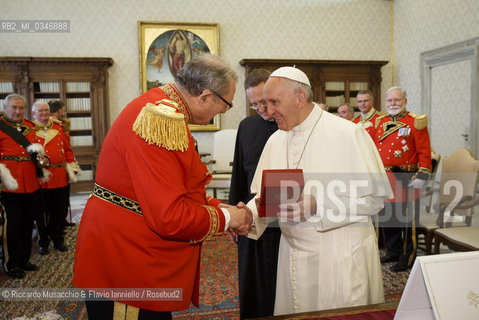 Città del Vaticano 23 06 2016.Papa Francesco riceve in udienza, in Vaticano, il Gran Maestro Fra’ Matthew Festing assieme ad altri dieci Cavalieri dell’Ordine di Malta tutti vestiti con la divisa di ordinanza. ©Riccardo Musacchio & Flavio Ianniello/Rosebud2