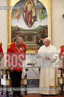 Città del Vaticano 23 06 2016.Papa Francesco riceve in udienza, in Vaticano, il Gran Maestro Fra’ Matthew Festing assieme ad altri dieci Cavalieri dell’Ordine di Malta tutti vestiti con la divisa di ordinanza. ©Riccardo Musacchio & Flavio Ianniello/Rosebud2