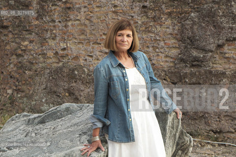 Roma 25 giugno 2013..Alicia Gimenez Bartlett, scrittrice, romanziera e giallista spagnola, ritratta a Roma nella Basilica di Massenzio.. ©Rino Bianchi/Rosebud2
