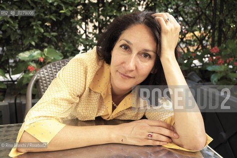 Roma 19 giugno 2013..Farian Sabahi, scrittrice iraniana, ritratta a Roma allAlbergo Santa Chiara nei pressi del Pantheon.. ©Rino Bianchi/Rosebud2