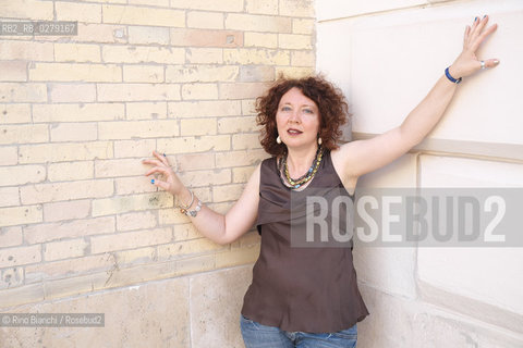 Roma 5 luglio 2013..Irene Ranaldi, sociologa, storica delle identità metropolitane, saggista, fotografata a Roma nel quartiere di Testaccio.. ©Rino Bianchi/Rosebud2