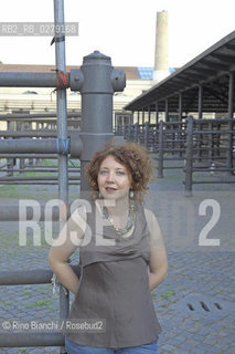 Roma 5 luglio 2013..Irene Ranaldi, sociologa, storica delle identità metropolitane, saggista, fotografata a Roma nel quartiere di Testaccio.. ©Rino Bianchi/Rosebud2