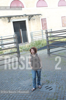 Roma 5 luglio 2013..Irene Ranaldi, sociologa, storica delle identità metropolitane, saggista, fotografata a Roma nel quartiere di Testaccio.. ©Rino Bianchi/Rosebud2