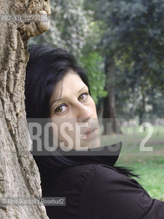 Roma 23 ottobre 2012..Grazia Scanavini, ferrarese, scrittrice di romanzi erotici ritratta a Roma nel parco di Villa Borghese.. ©Rino Bianchi/Rosebud2