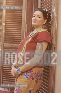 Roma 24 agosto 2006..Sandra Cisneros, scrittrice, ritratta nella casa di Trastevere durante il suo soggiorno romano.. ©Rino Bianchi/Rosebud2