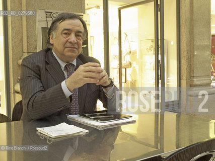 Roma 15 aprile 2013..Leoluca Orlando Cascio, Sindaco di Palermo, ritratto a Roma alla Galleria Sordi.. ©Rino Bianchi/Rosebud2