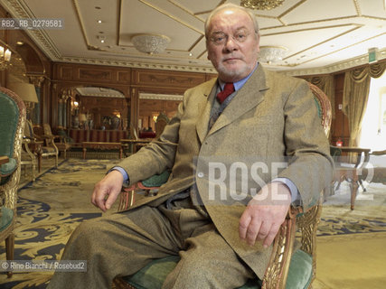 Roma 12 aprile 2013..Piero Ostellino, politologo, giornalista, editorialista e saggista ex direttore del Corriere della Sera, ritratto a Roma durante il convegno dellAssociazione dei Popolari Italiani.. ©Rino Bianchi/Rosebud2