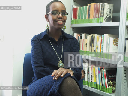 Roma 5 marzo 2013..Igiaba Scego, scrittrice e giornalista, ritratta biblioteca Mameli al Pigneto.. ©Rino Bianchi/Rosebud2