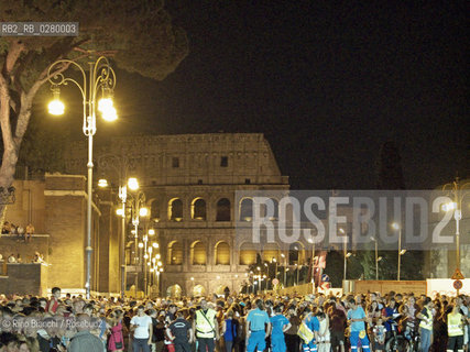 Roma 3 agosto 2013..Pedonalizzazione dei Fori..I Fori invasi dai cittadini.. ©Rino Bianchi/Rosebud2