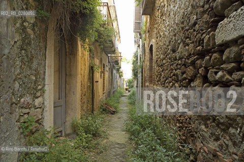 Apice Vechia(BN), 14 giugno 2013..Un scorcio della città, abbandonata dopo il sisma del 1962.. ©Rino Bianchi/Rosebud2