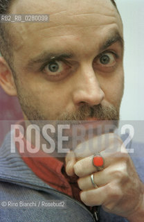 Roma 20 novembre 2003..Matteo Boetti, gallerista. ritratto allinterno della galleria darte Autori Cambi..Foto: Rino Bianchi ©Rino Bianchi/Rosebud2