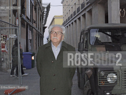 LAquila 27 marzo 2012..Alberto Asor Rosa, critico letterario e saggista, ritratto a LAquila nei pressi di Corso Vittorio.. ©Rino Bianchi/Rosebud2