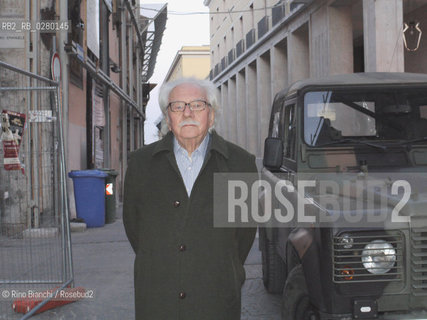 LAquila 27 marzo 2012..Alberto Asor Rosa, critico letterari e saggista, ritratto a LAquila nei pressi di Corso Vittorio.. ©Rino Bianchi/Rosebud2