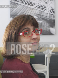 Roma 8 marzo 2012..Carola Susani, scrittrice, ritratta a Roma nella Bottiglieria del Pigneto.. ©Rino Bianchi/Rosebud2