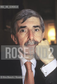 Rome april 26, 1998.Piero Gelli, essayist, music critic, Editorial Director of major italian publishing houses, photographed in Rome/ Piero Gelli, saggista, critico musicale e direttore editoriale di importanti case editrici italiane fotografato a Roma..Photo: RINO BIANCHI ©Rino Bianchi/Rosebud2