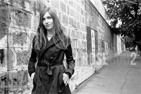 Rome August 6, 2010..Barbara Baraldi, Italian writer photographed in Rome, Ostiense Quartier/ Barbara Baraldi, scrittrice, ritratta nel quartiere Ostiense a Roma..Photo: RINO BIANCHI ©Rino Bianchi/Rosebud2