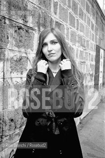 Rome August 6, 2010..Barbara Baraldi, Italian writer photographed in Rome, Ostiense Quartier/ Barbara Baraldi, scrittrice, ritratta nel quartiere Ostiense a Roma..Photo: RINO BIANCHI ©Rino Bianchi/Rosebud2
