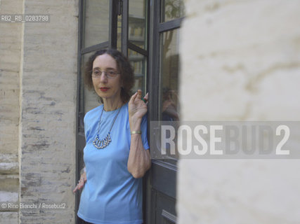 Rome Juin 17, 2010..Joyce Carole Oates, writer, photographed in Rome. Winner of the National Book Award, the Pen/Malamud Award for excellence in short fiction and the Prix Femina, is Professor Emeritus in the Humanities at Princeton University, 1978 is a member of the American Academy of Arts and letters. He has published novels, short stories, poems and plays/Joyce Carole Oates, scrittrice, fotografata a Roma. Vincitrice del National Book Award, il premio Pen/Malamud per eccellenza nella narrativa breve e il Prix Femina, è professore emerito in scienze umanistiche presso lUniversità di Princeton, 1978 è membro dellAccademia americana delle arti e delle lettere. Ha pubblicato romanzi, racconti, poesie e opere teatrali..Photo: RINO BIANCHI ©Rino Bianchi/Rosebud2