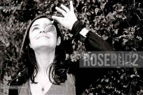 Rome August 9, 2010..Francesca Bellino, journalist and writer, photographed in Montelibretti/Francesca Bellino, giornalista e scrittrice, fotografata nelle campagne di Montelibretti..Photo: RINO BIANCHI ©Rino Bianchi/Rosebud2