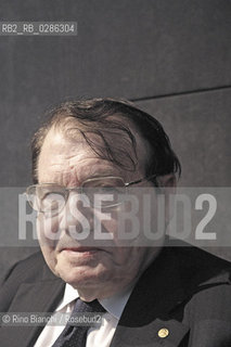 Rome January 25, 2014..Luc Montagnier, photographed in Rome, doctor, biologist and virologist, French.Professor at the Pasteur Institute in Paris, President of the World Foundation for AIDS research and prevention, discovered in 1983 the HIV virus, along with Dr. Françoise Barré-Sinoussi and Dr. Robert Gallo, and won the Nobel Prize in Physiology or Medicine 2008./Luc Montagnier,fotografato a Roma, medico, biologo e virologo francese,professore presso lIstituto Pasteur di Parigi, presidente della fondazione mondiale per la ricerca e prevenzione dellAIDS, ha scoperto nel 1983 il virus dellHIV, insieme alla dottoressa Françoise Barré-Sinoussi e al dottor Robert Gallo, e ha vinto il Premio Nobel per la medicina 2008..Photo: RINO BIANCHI ©Rino Bianchi/Rosebud2
